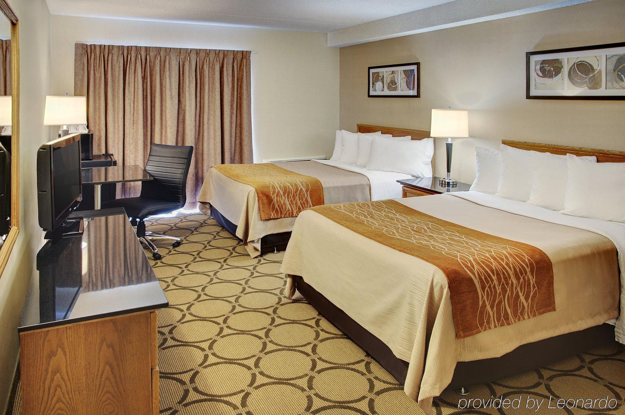 Comfort Inn Swift Current Exteriör bild